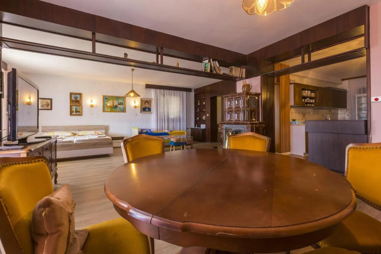 Desa C Apartment Crikvenica 0*,