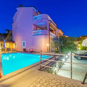 Apartment M, Crikvenica